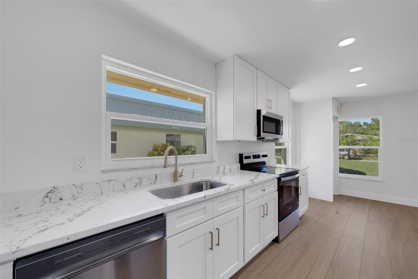 209 BEL FOREST DR #1 — photo 3