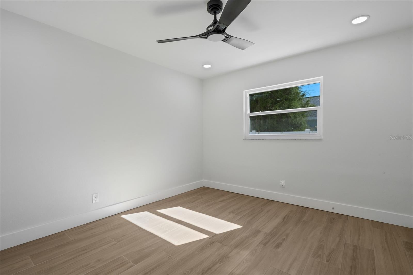 209 BEL FOREST DR #1 — photo 35
