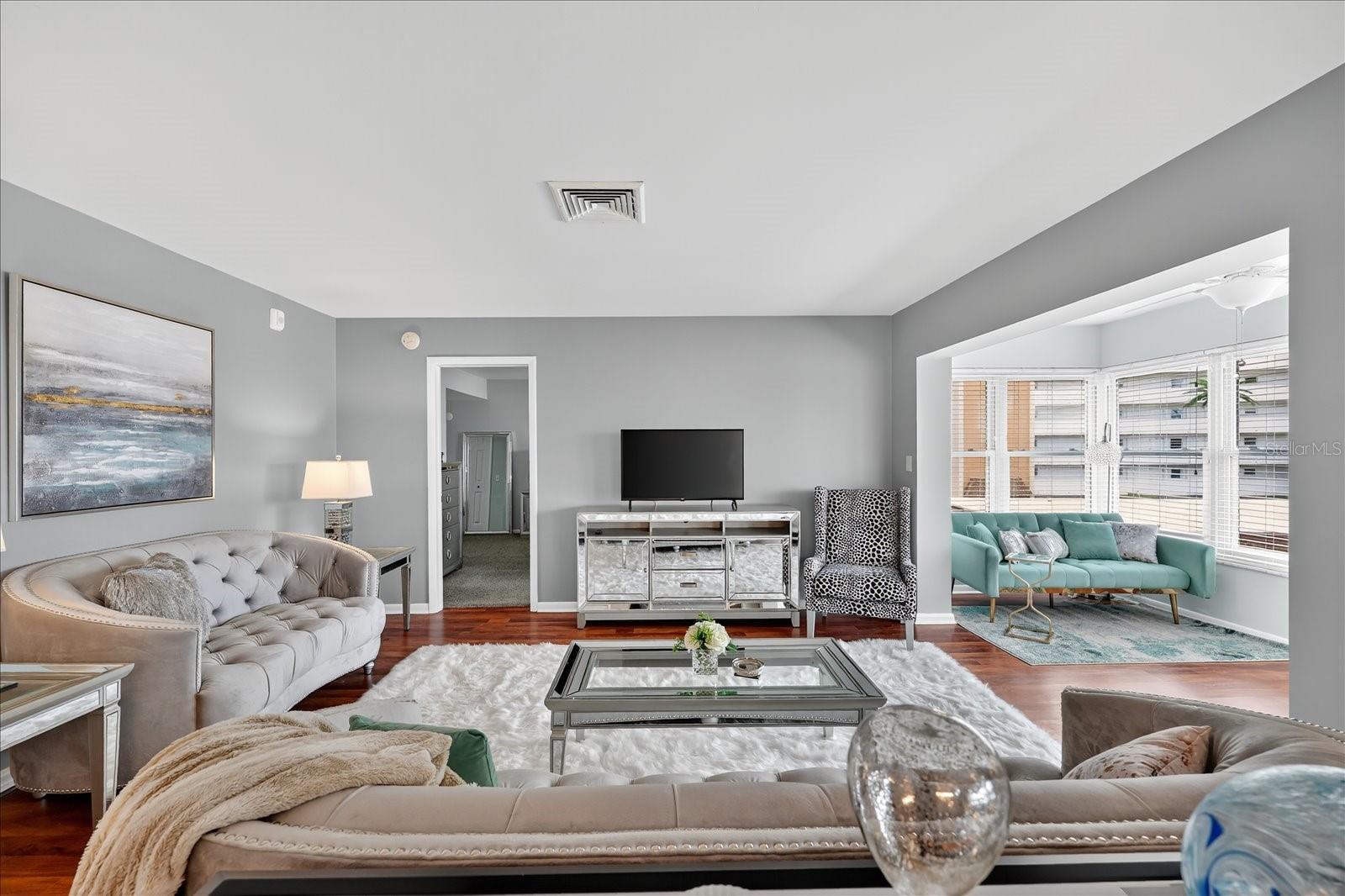 5020 BRITTANY DR S #322 — photo 8