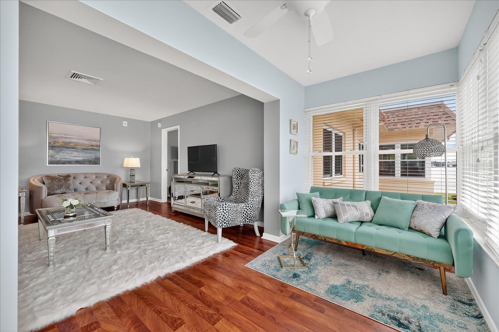 5020 BRITTANY DR S #322 — photo 16
