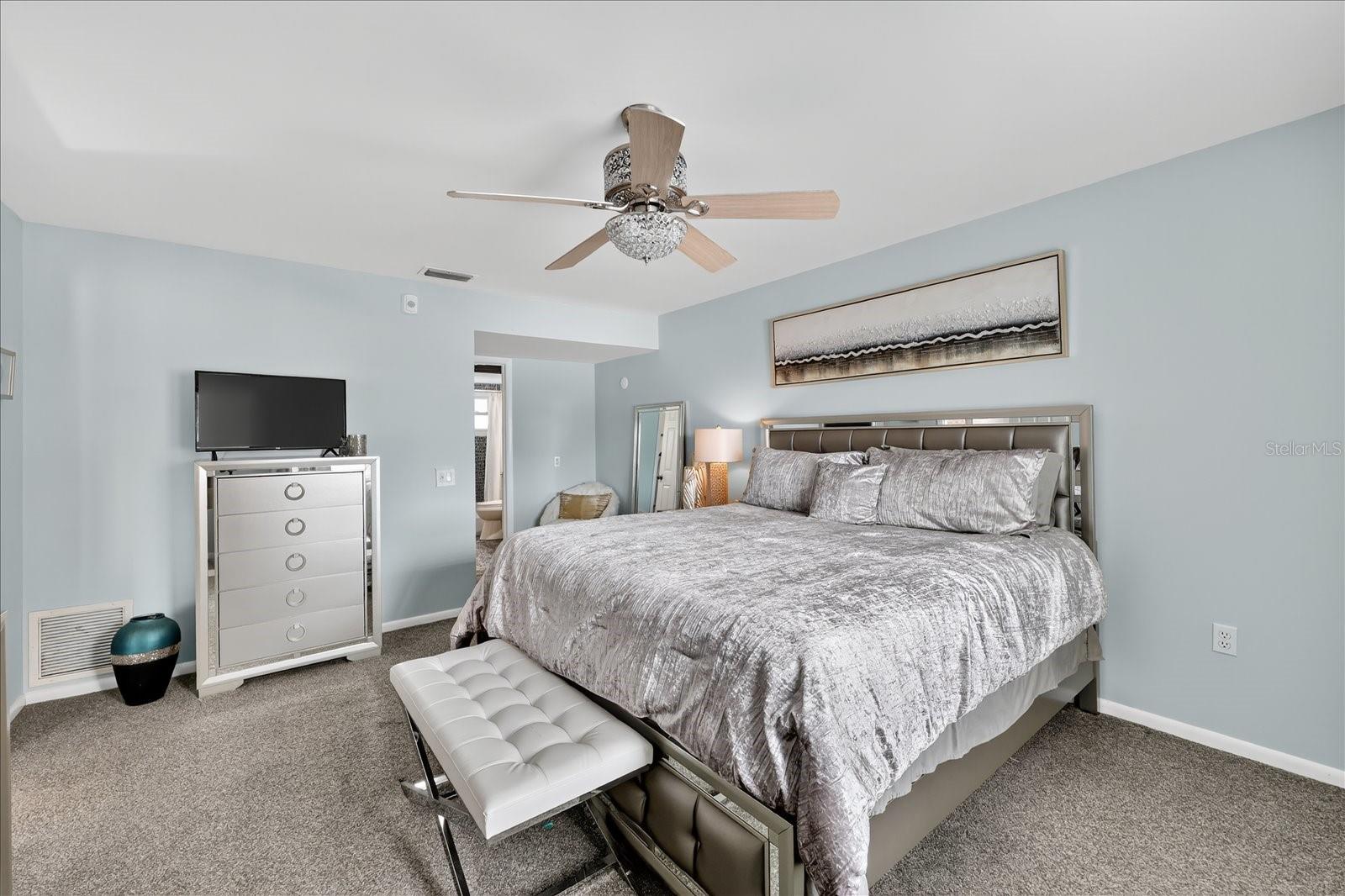 5020 BRITTANY DR S #322 — photo 21