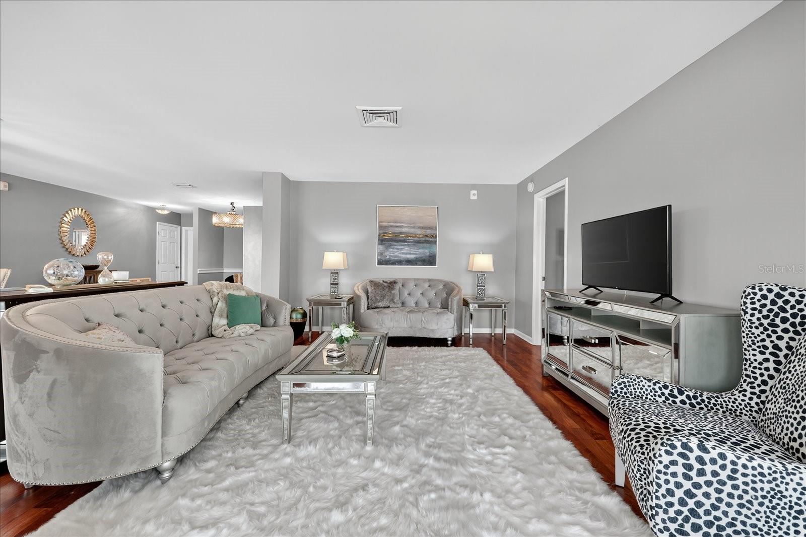 5020 BRITTANY DR S #322 — photo 17