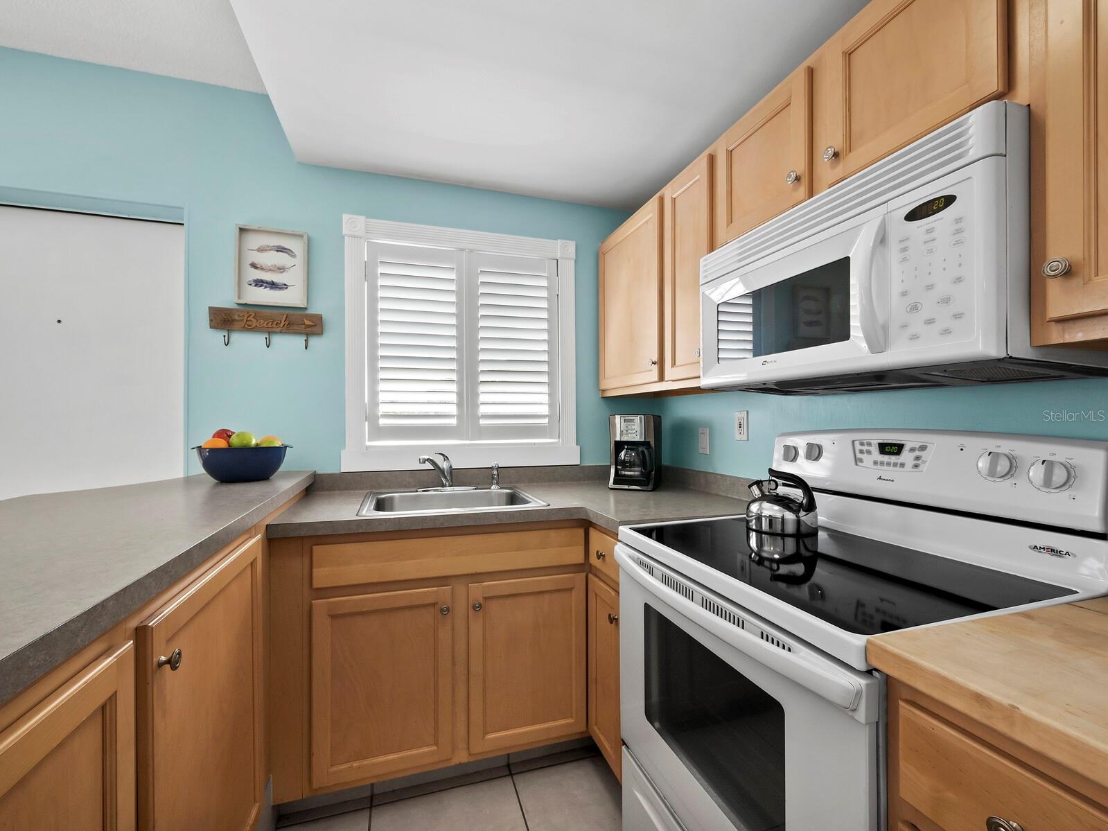 475 BENJAMIN FRANKLIN DR #215 — photo 9