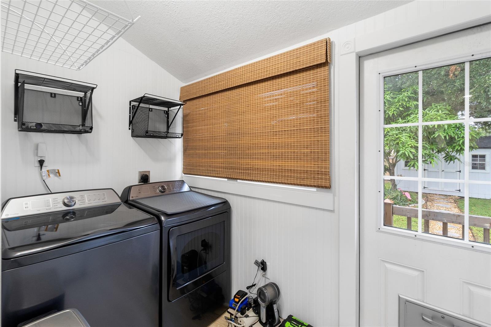 2243 HIGHLAND ST S — photo 35