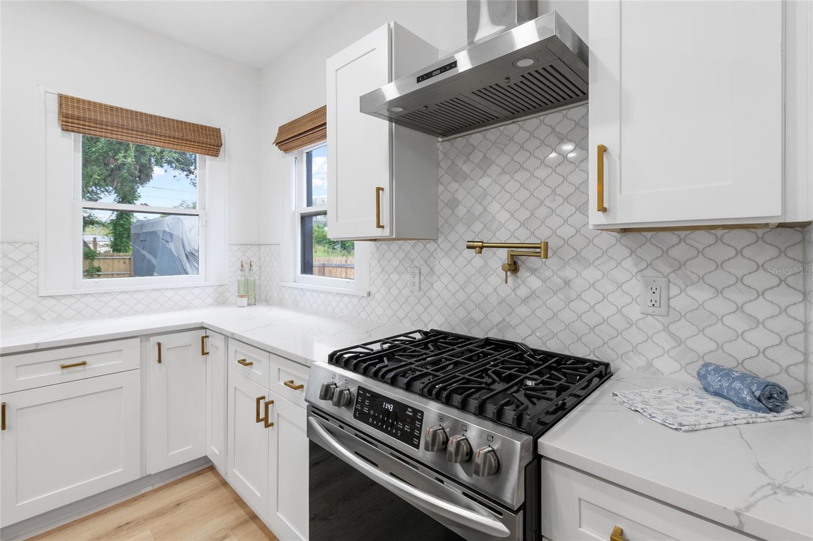 2243 HIGHLAND ST S — photo 11