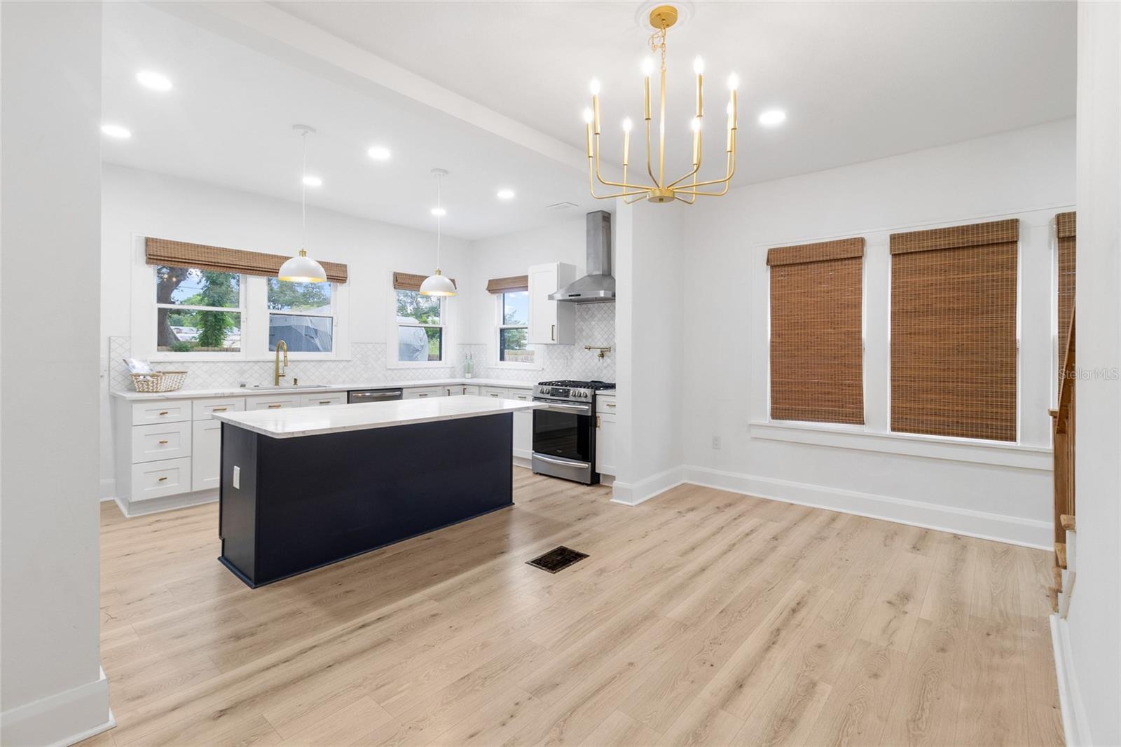 2243 HIGHLAND ST S — photo 15