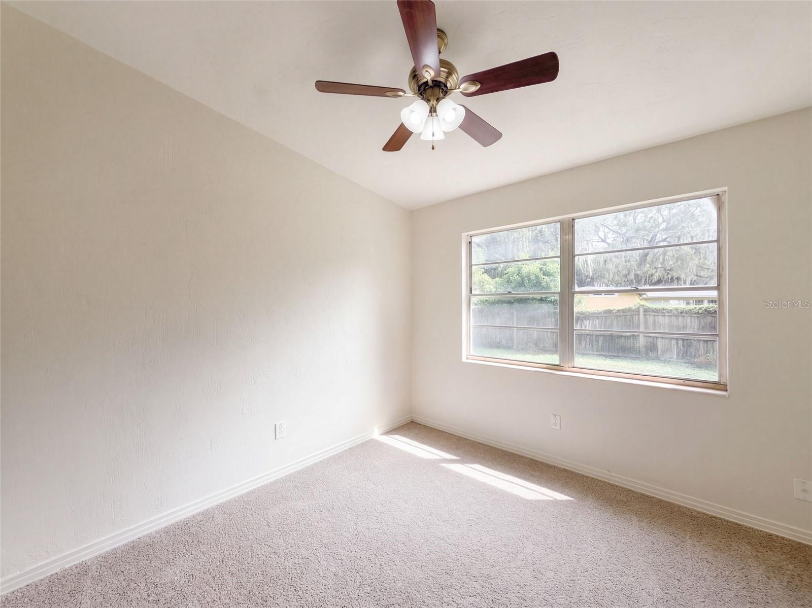 409 BERWICK AVE — photo 13