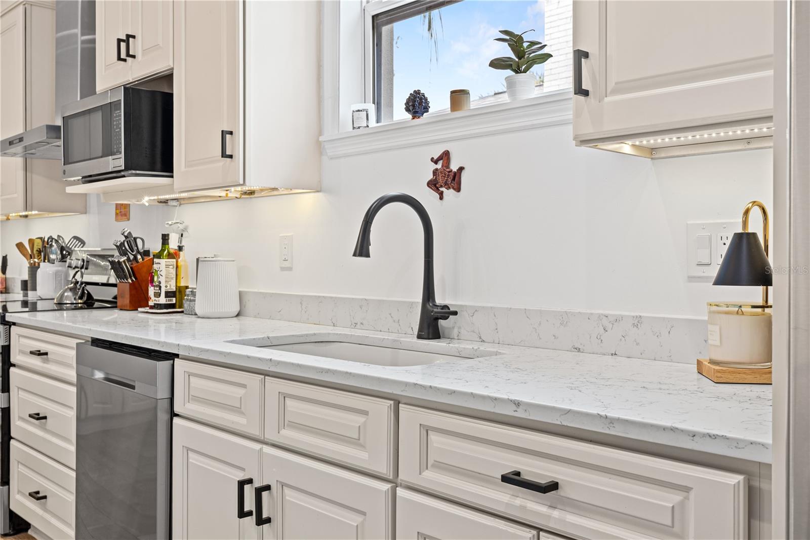 2113 W CASS ST #1 — photo 17
