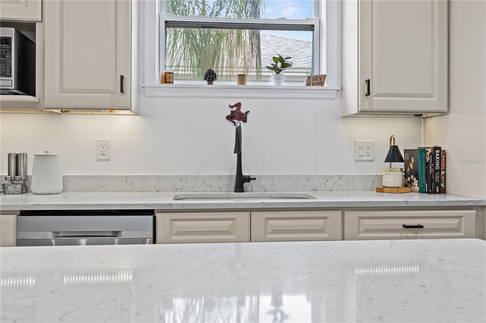 2113 W CASS ST #1 — photo 16