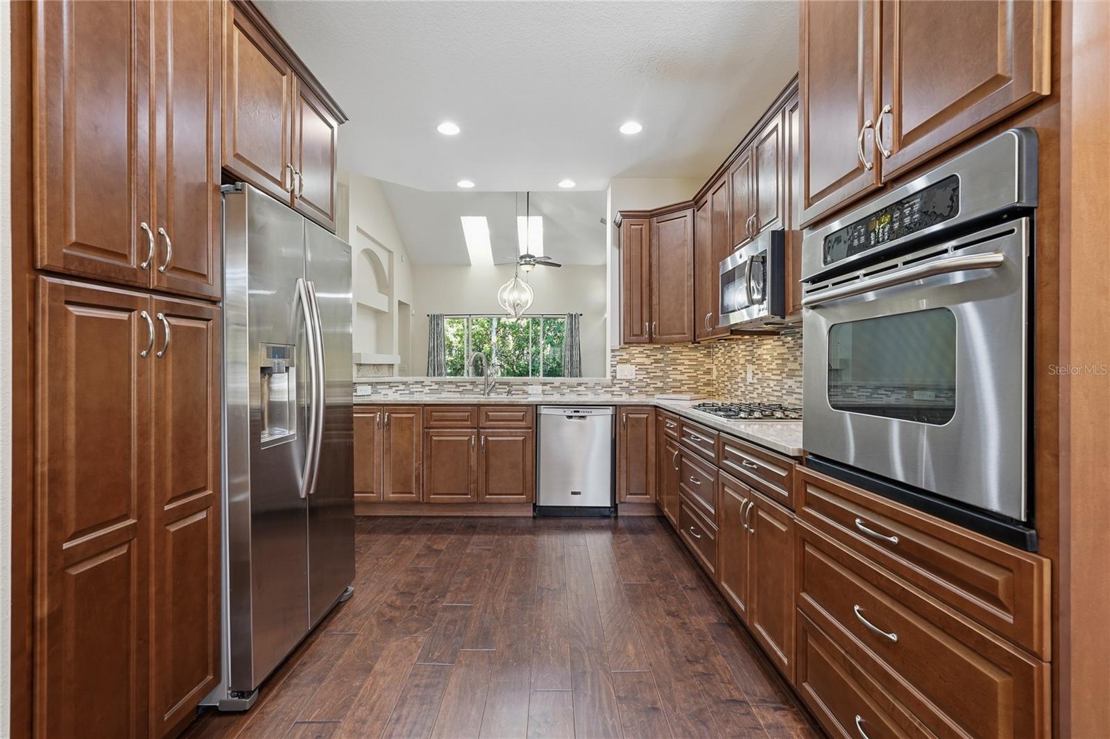 7323 GABERIA RD — photo 9