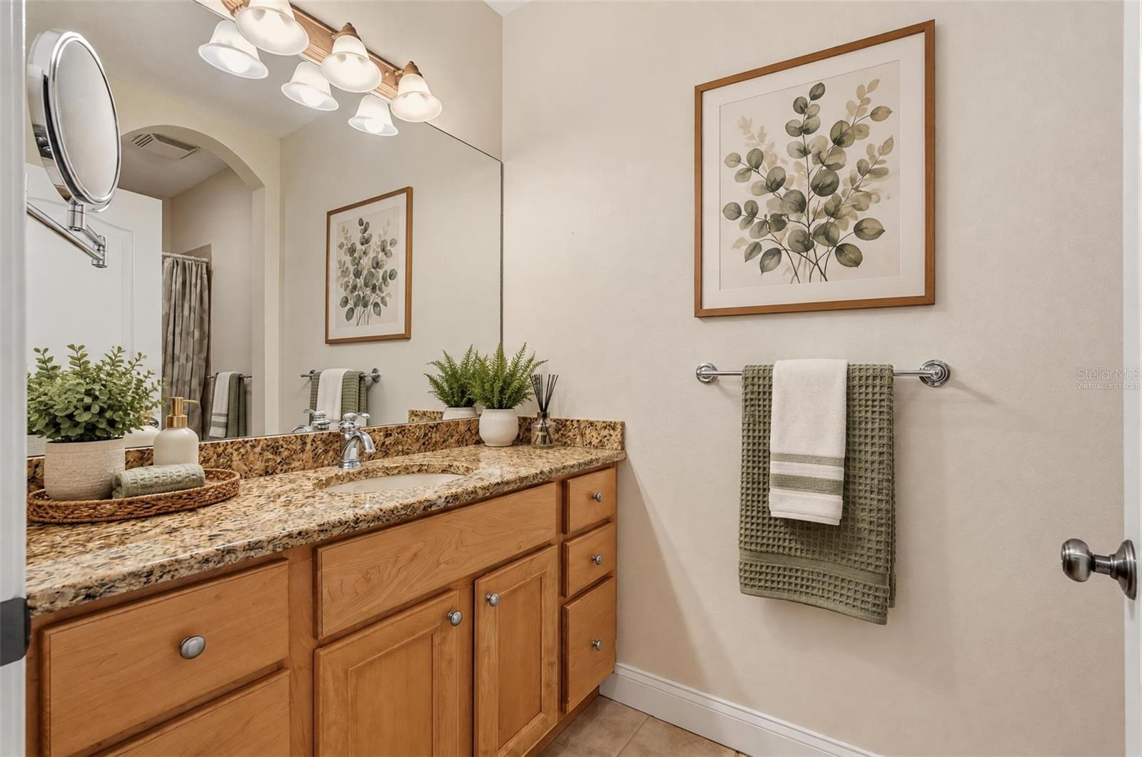 7323 GABERIA RD — photo 20
