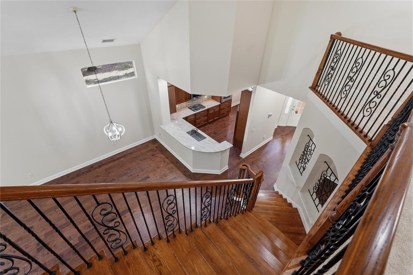 7323 GABERIA RD — photo 34
