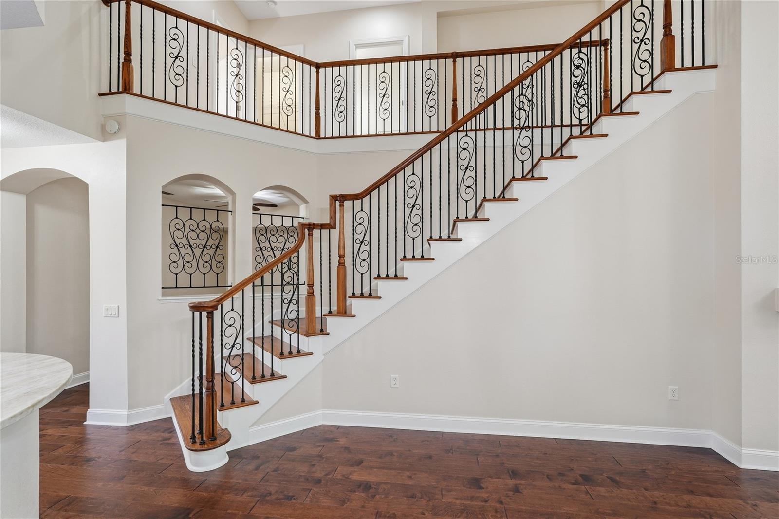 7323 GABERIA RD — photo 18