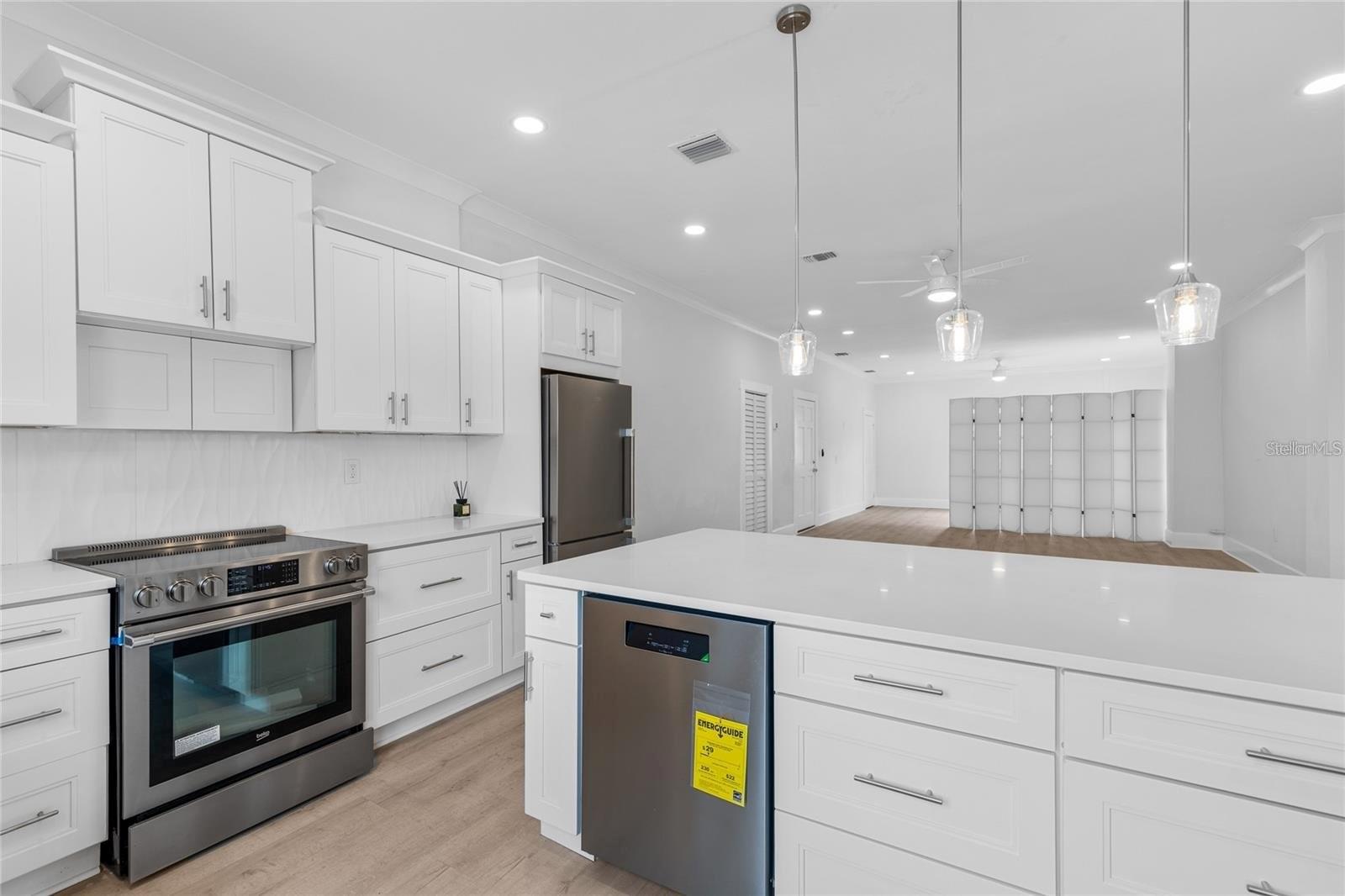 1756 CENTRAL AVE — photo 79
