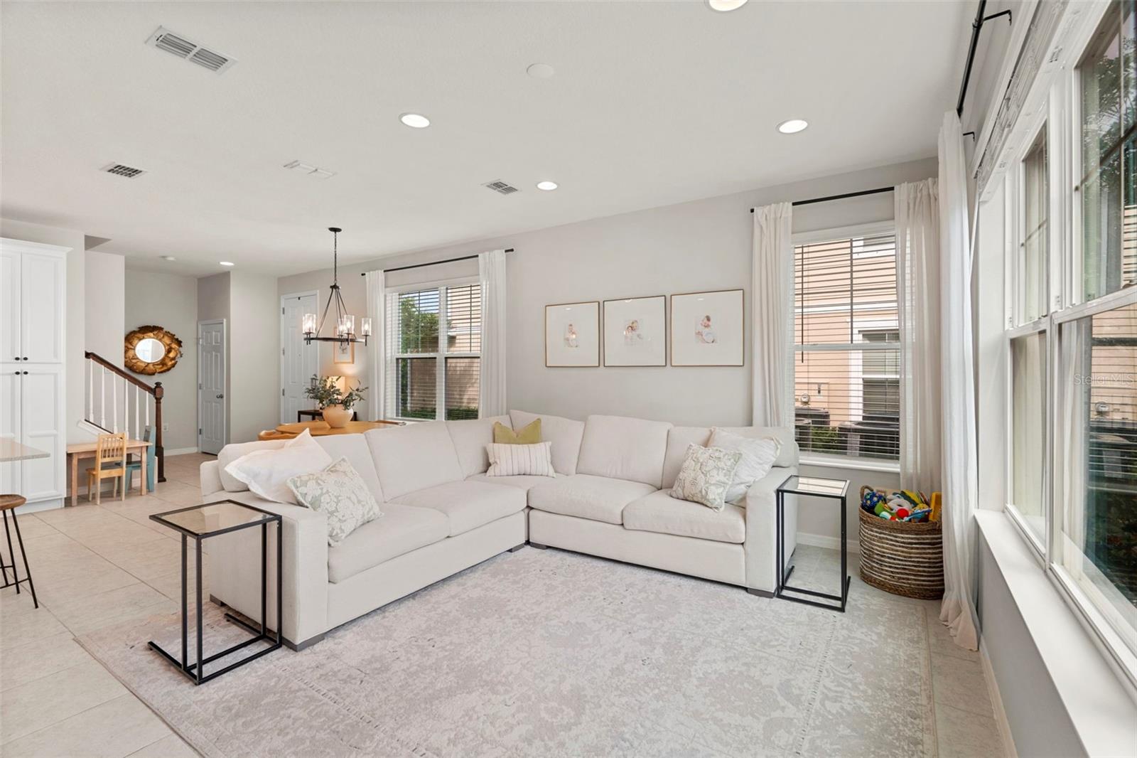 6320 GOLDCOAST AVE — photo 3