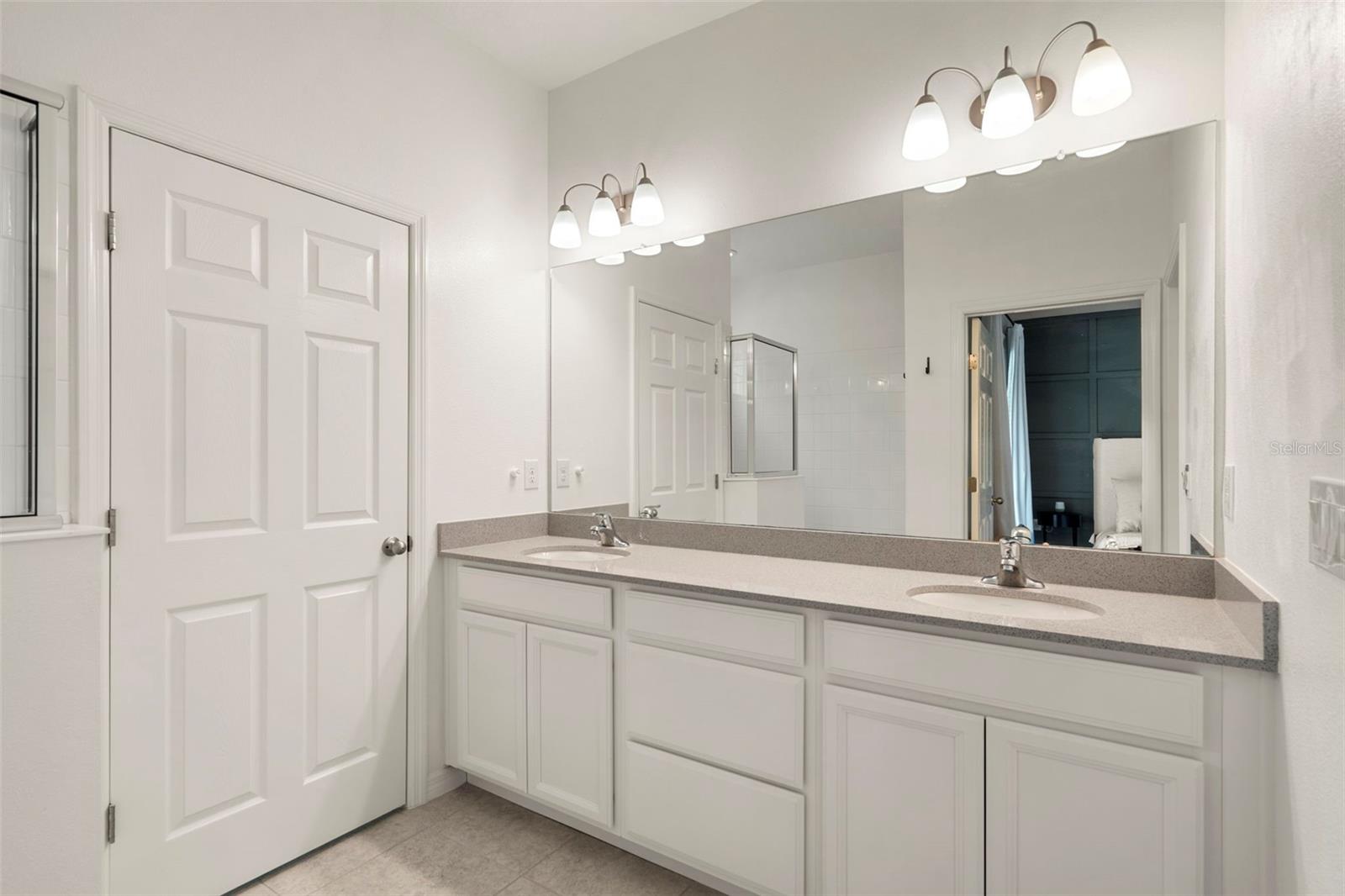 6320 GOLDCOAST AVE — photo 10