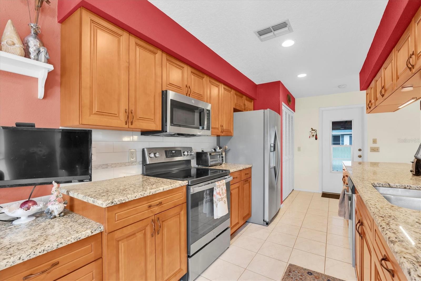 11120 SANDTRAP DR — photo 20