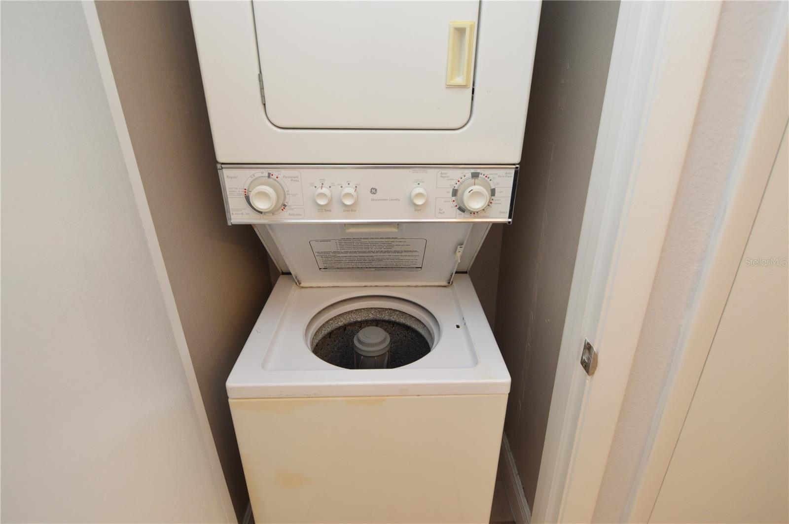 8709 FANCY FINCH DR #102 — photo 37
