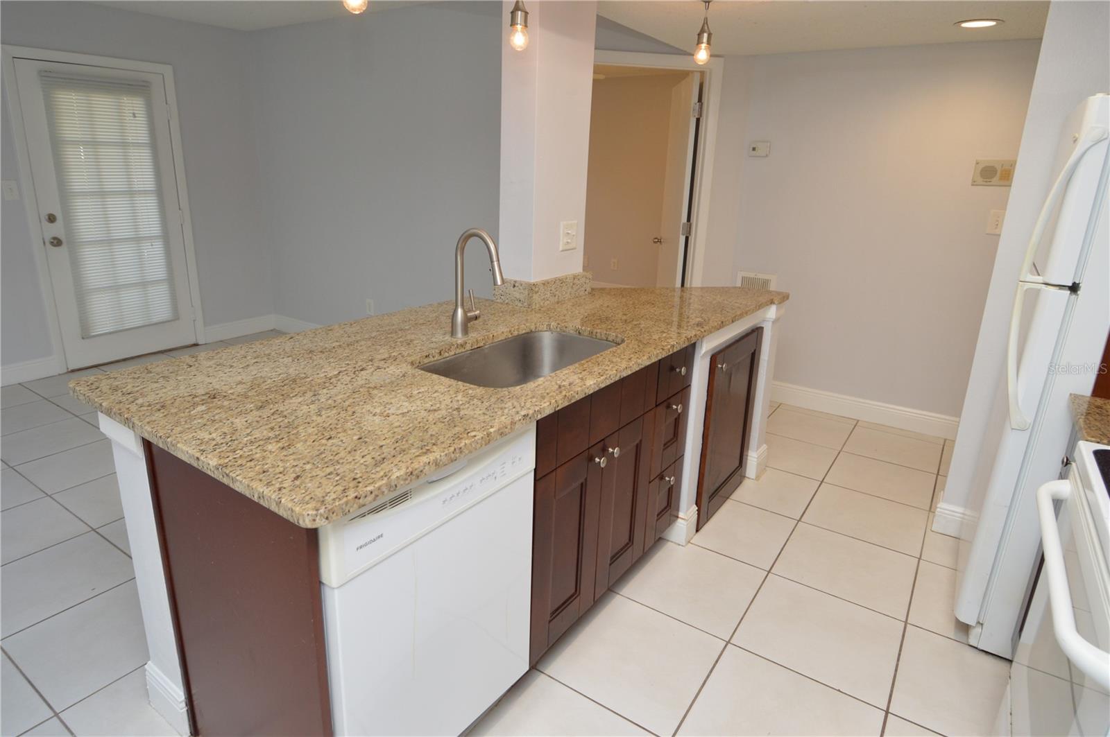 8709 FANCY FINCH DR #102 — photo 9