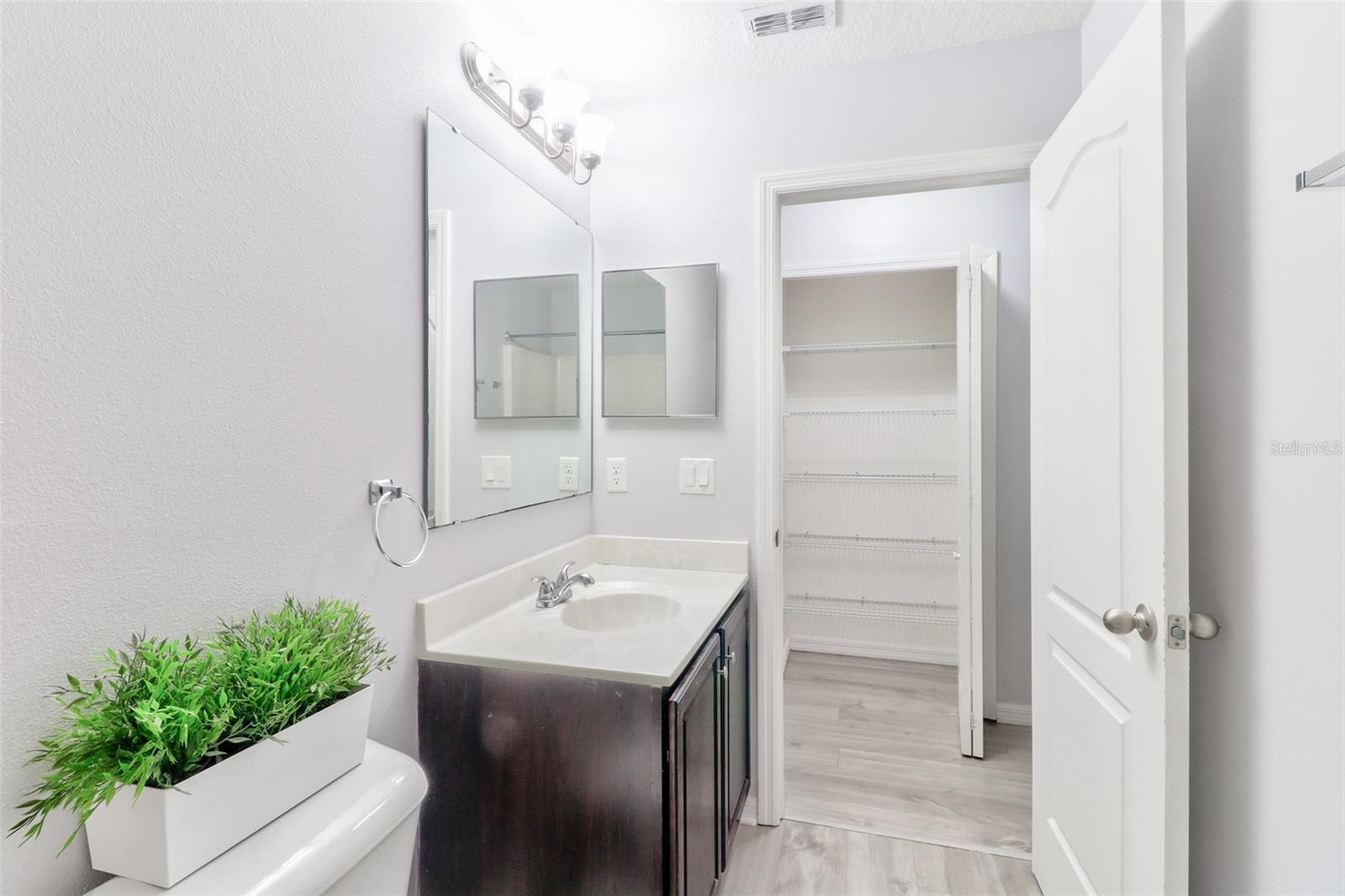 4441 ASHBURN SQUARE DR — photo 24