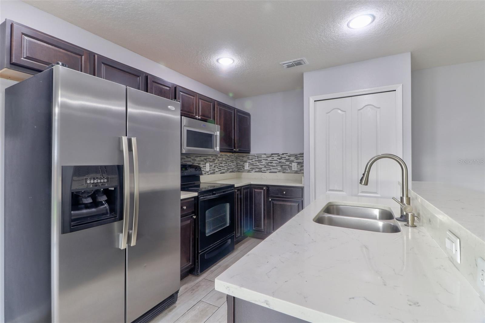 4441 ASHBURN SQUARE DR — photo 5