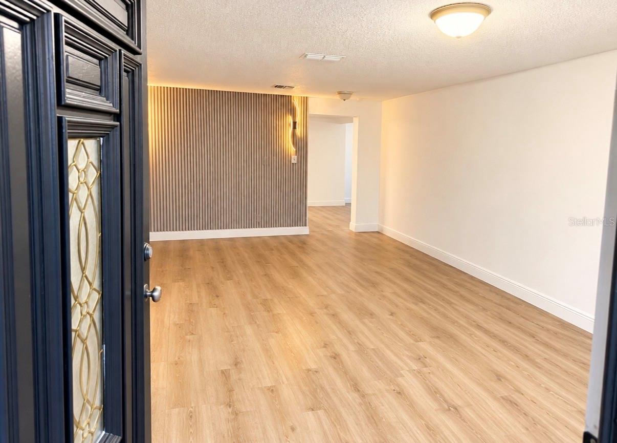 3901 KIMBALL AVE — photo 5