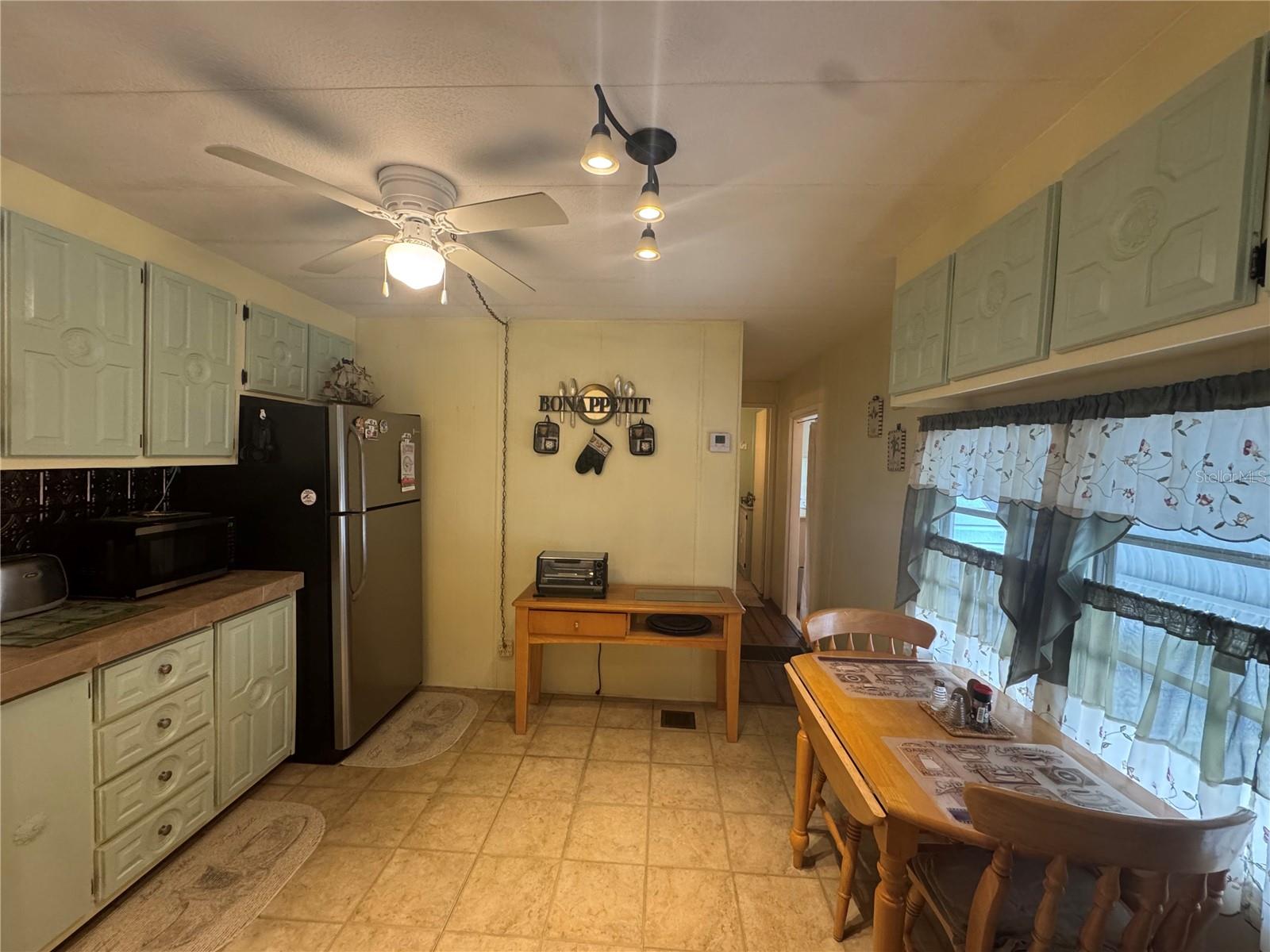 6615 VISTA LN — photo 23