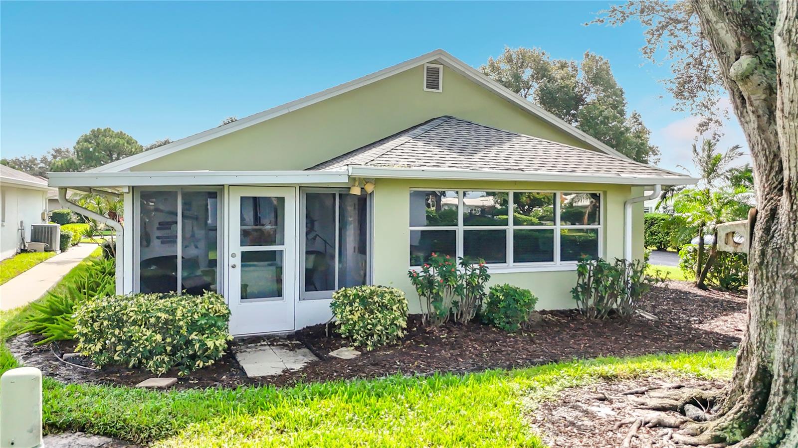 4547 FERN DR — photo 44