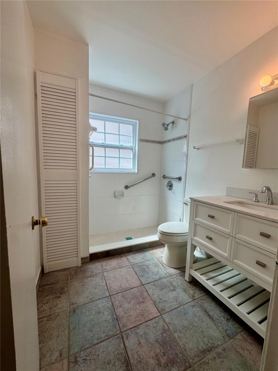 207 W DAVIS BLVD — photo 13