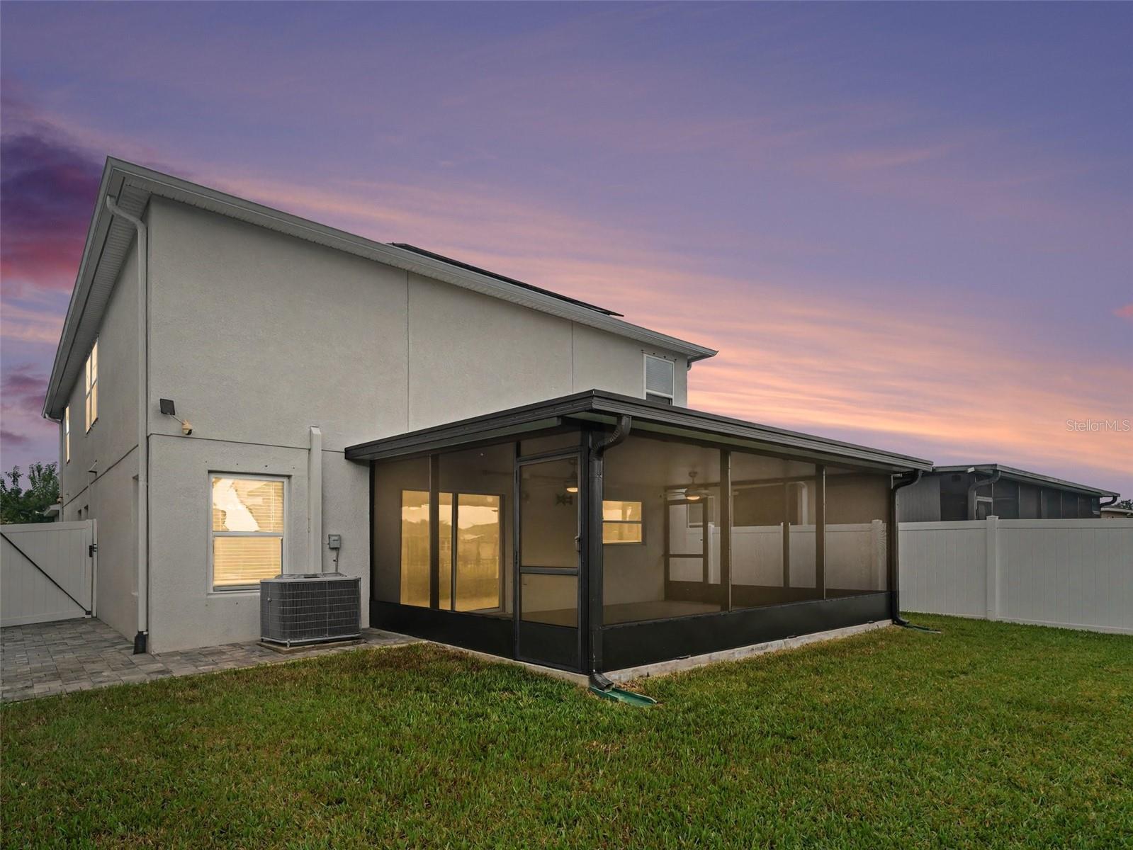 10439 LAGUNA PLAINS DR — photo 41