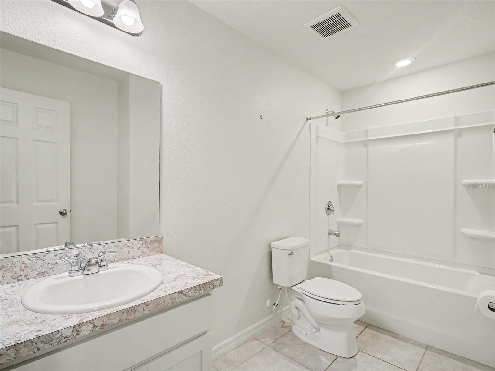 10439 LAGUNA PLAINS DR — photo 24