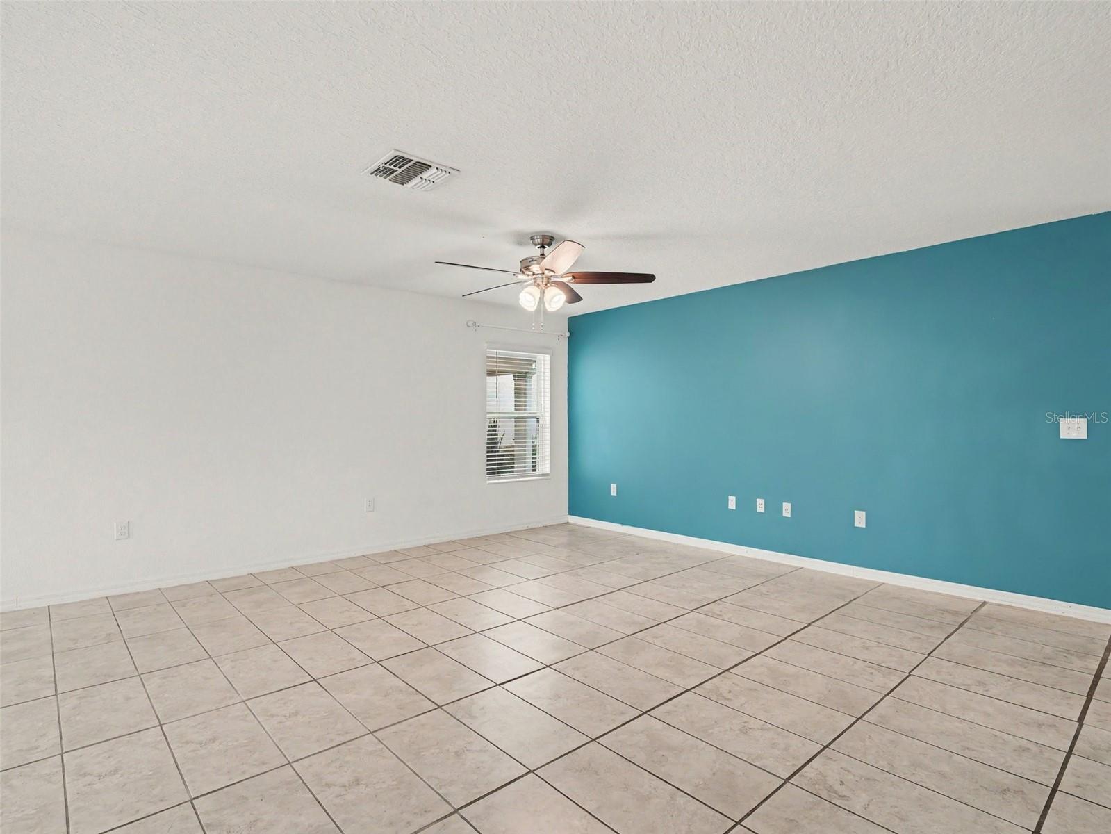 10439 LAGUNA PLAINS DR — photo 8