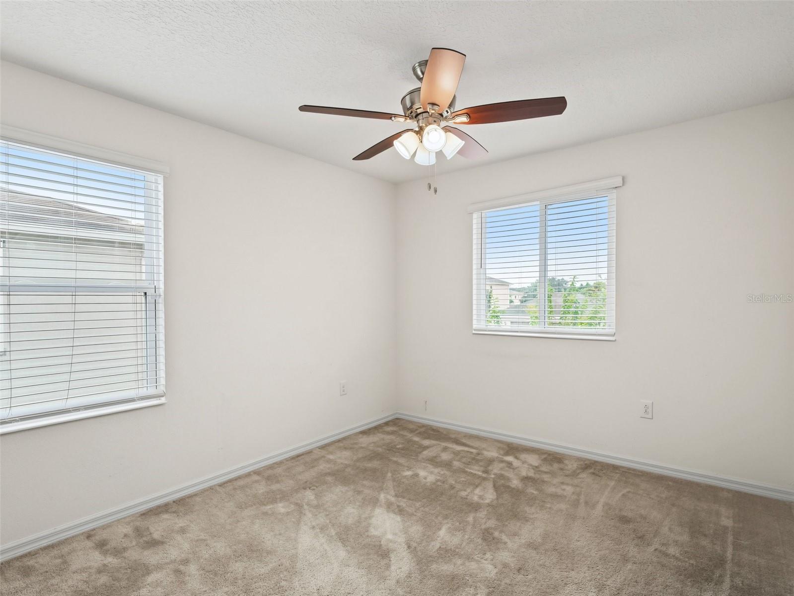10439 LAGUNA PLAINS DR — photo 32