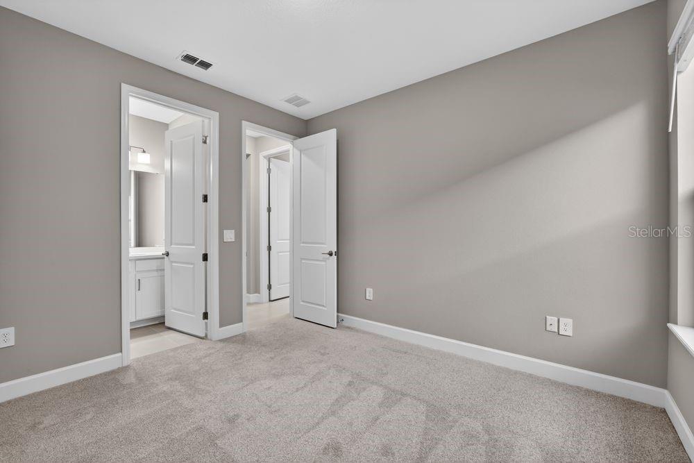 14218 SAWMILL ST — photo 12