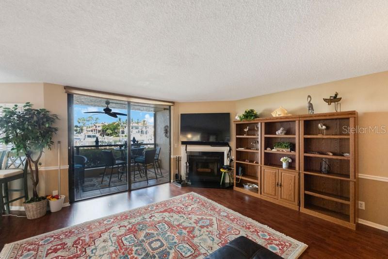 1060 PINELLAS BAYWAY S #103 — photo 17