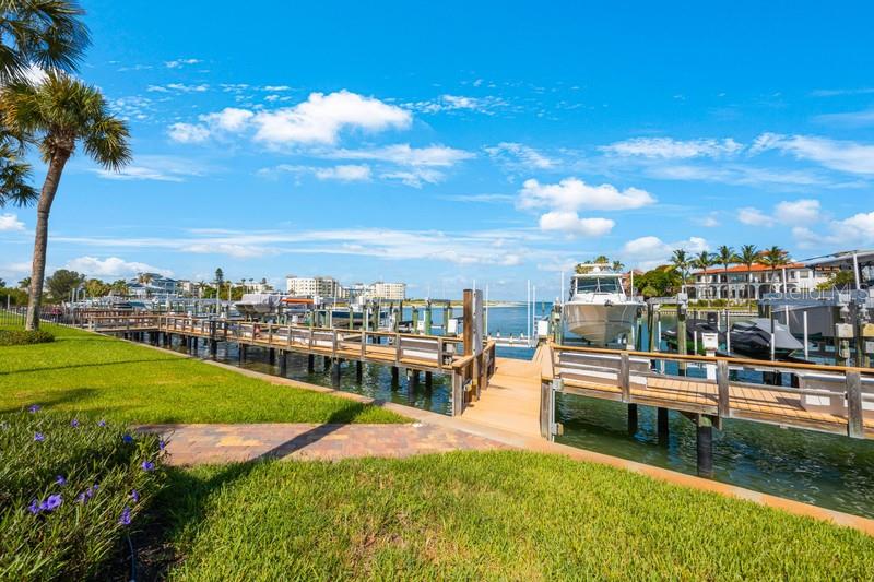 1060 PINELLAS BAYWAY S #103 — photo 4