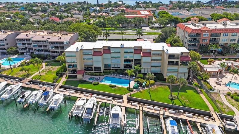 1060 PINELLAS BAYWAY S #103 — photo 11