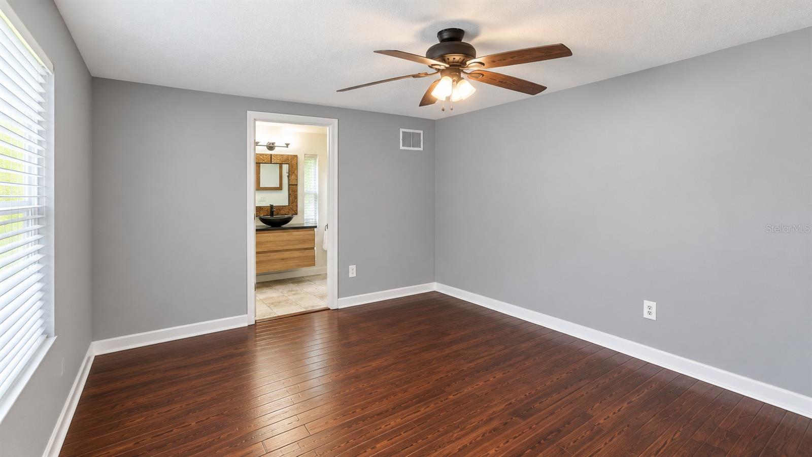 936 E SHADOWLAWN AVE — photo 21