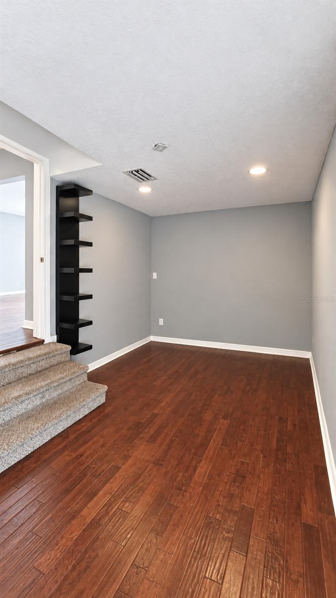 936 E SHADOWLAWN AVE — photo 12