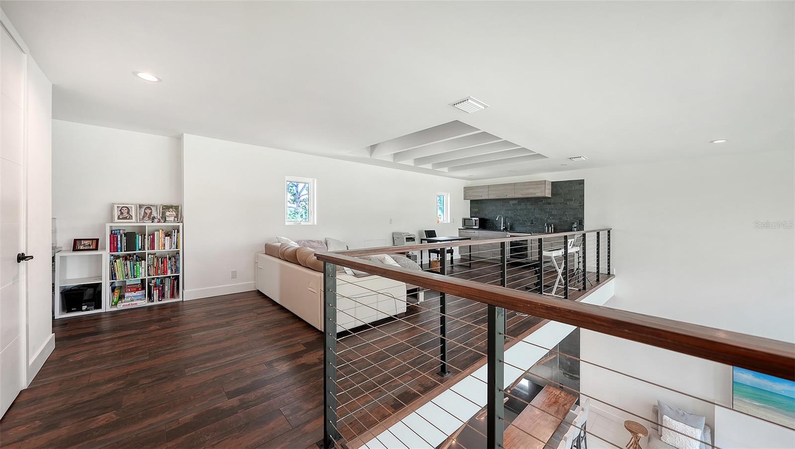 327 ROBERTS RD — photo 15