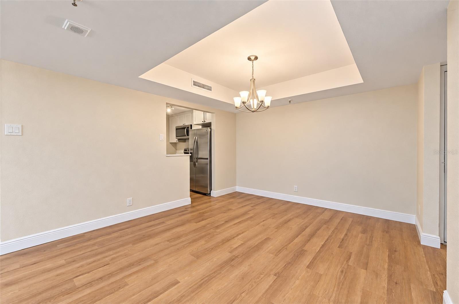 3211 W SWANN AVE #203 — photo 14