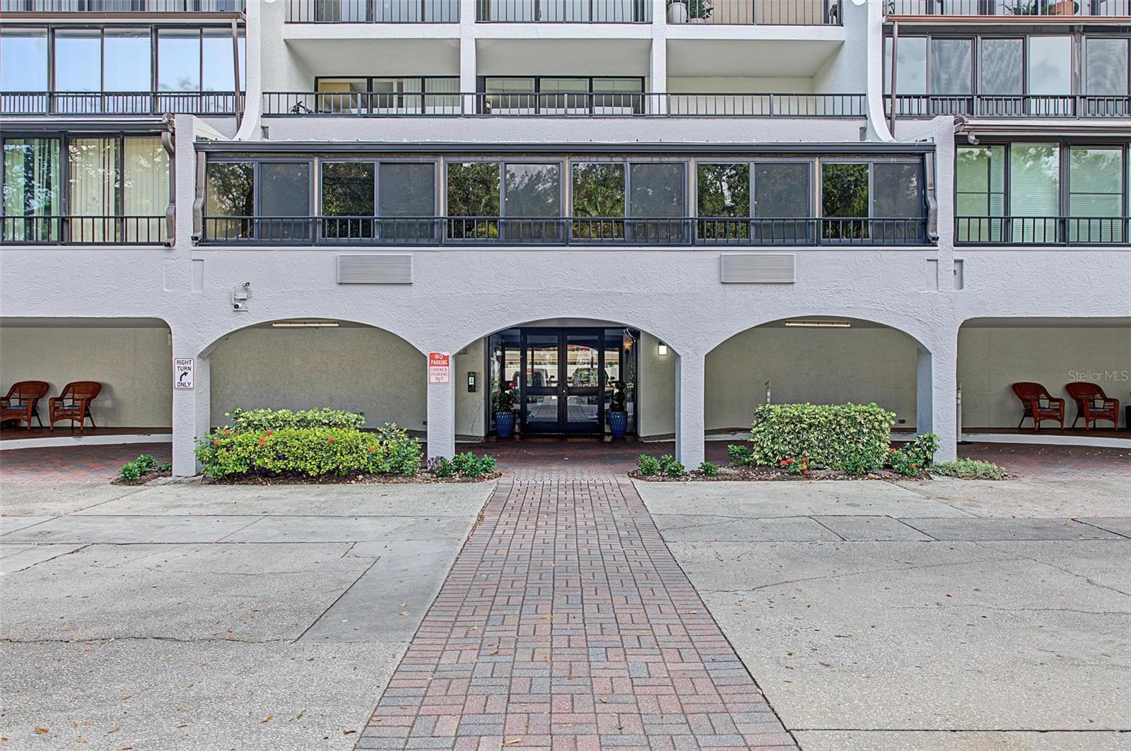 3211 W SWANN AVE #203 — photo 40