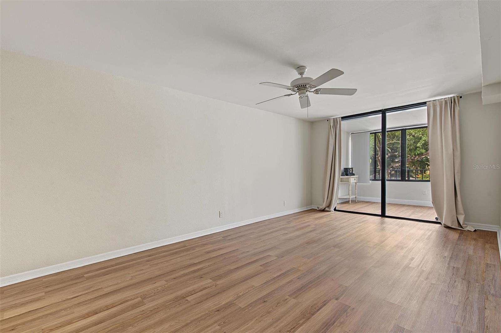 3211 W SWANN AVE #203 — photo 25