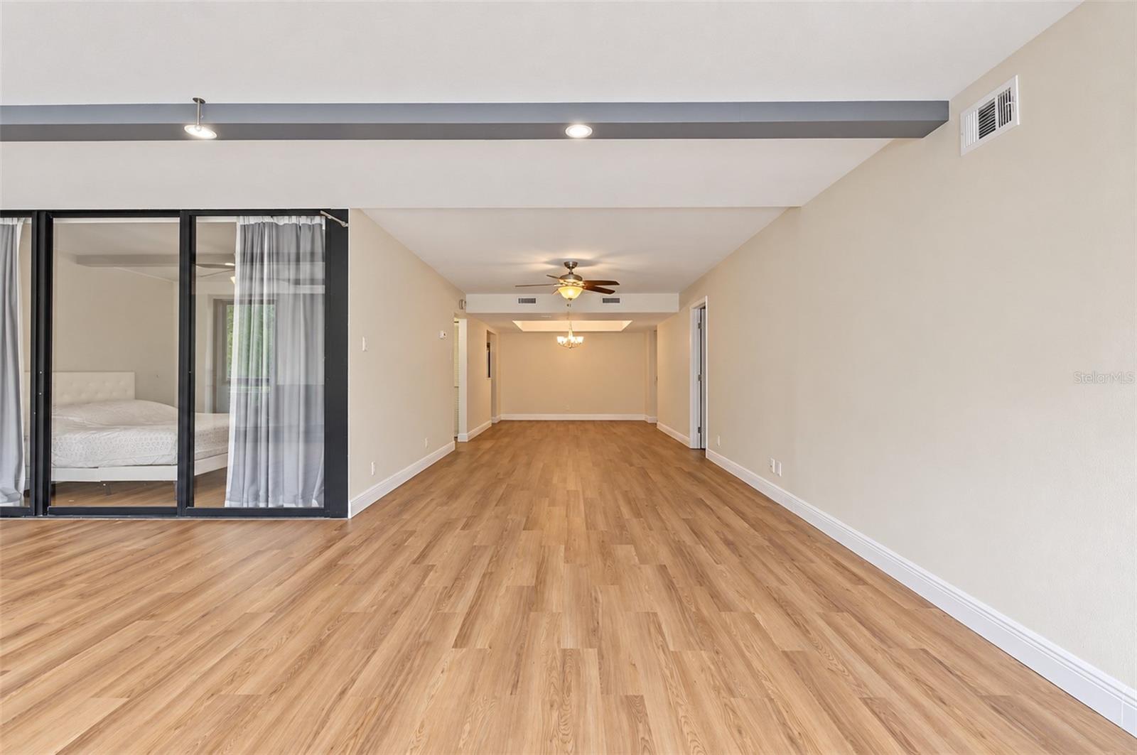 3211 W SWANN AVE #203 — photo 20