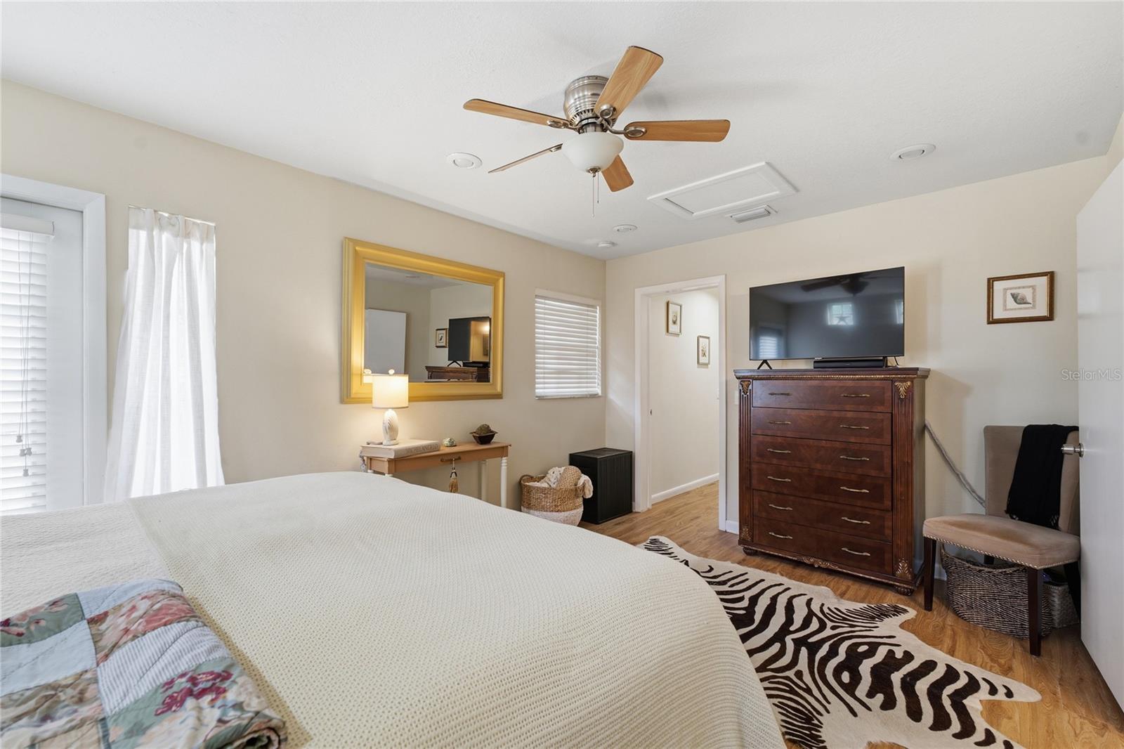 4627 W EL PRADO BLVD — photo 15