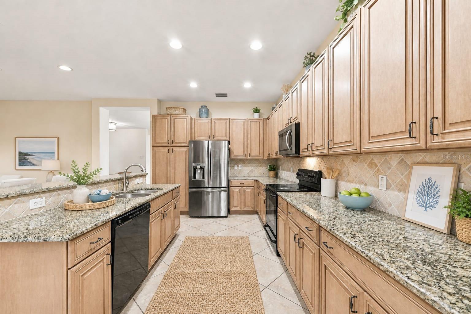 5014 SANDY BROOK CIR — photo 18