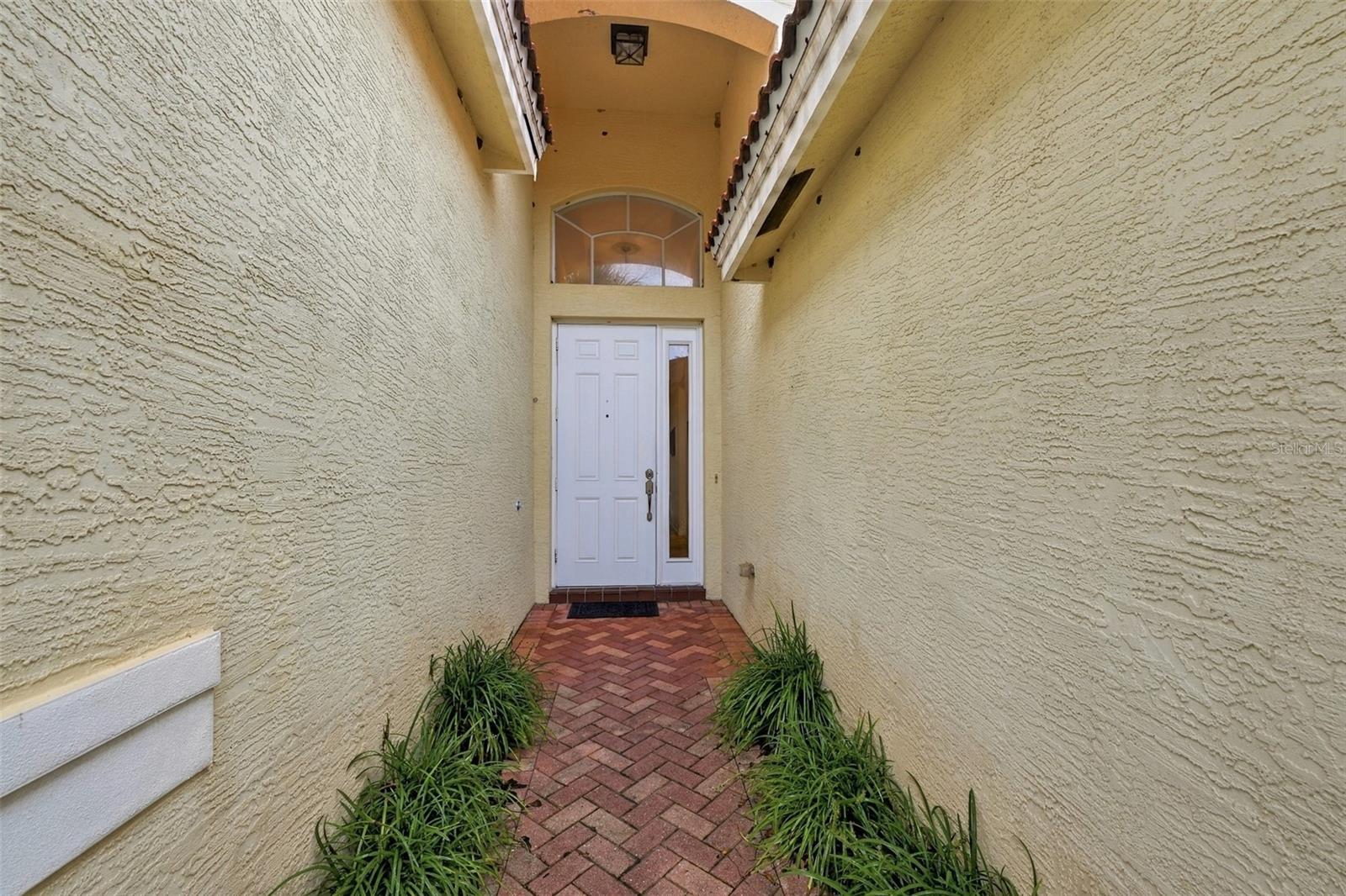 5014 SANDY BROOK CIR — photo 3