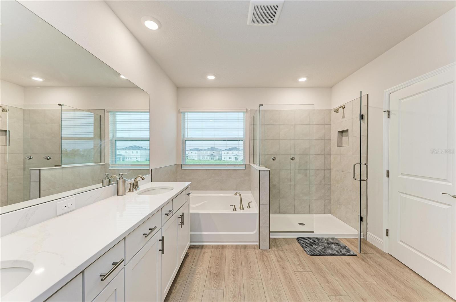 18211 THISTLEBERRY PL — photo 40