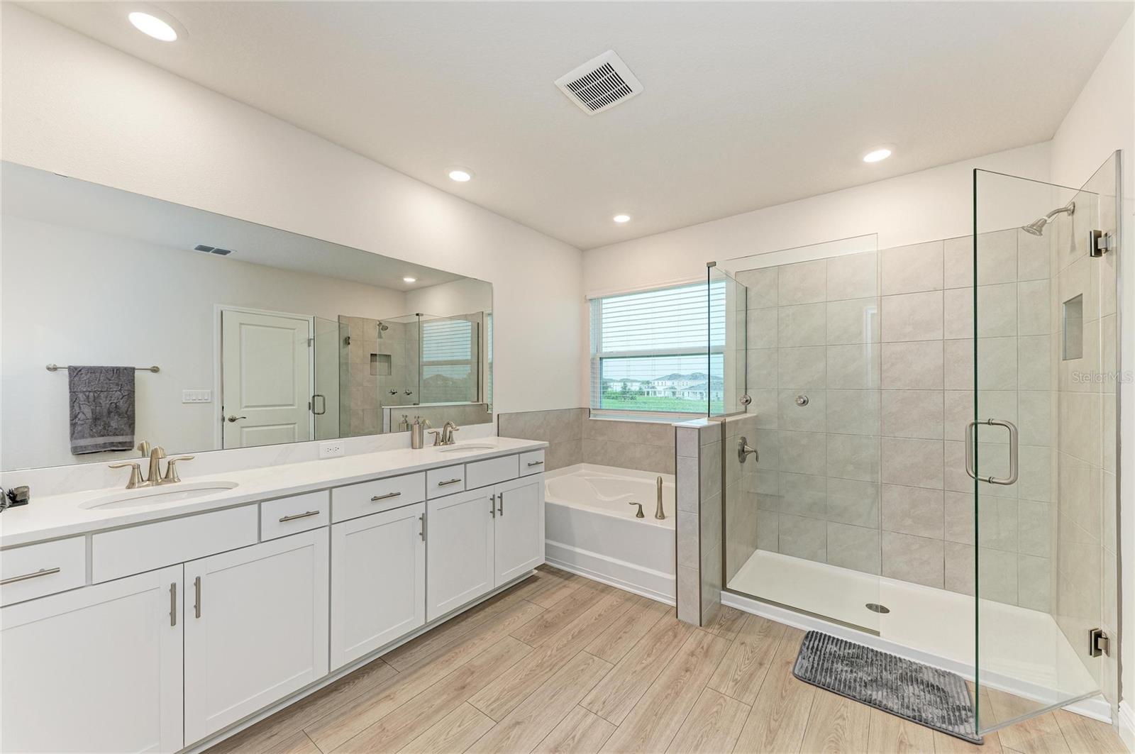 18211 THISTLEBERRY PL — photo 39