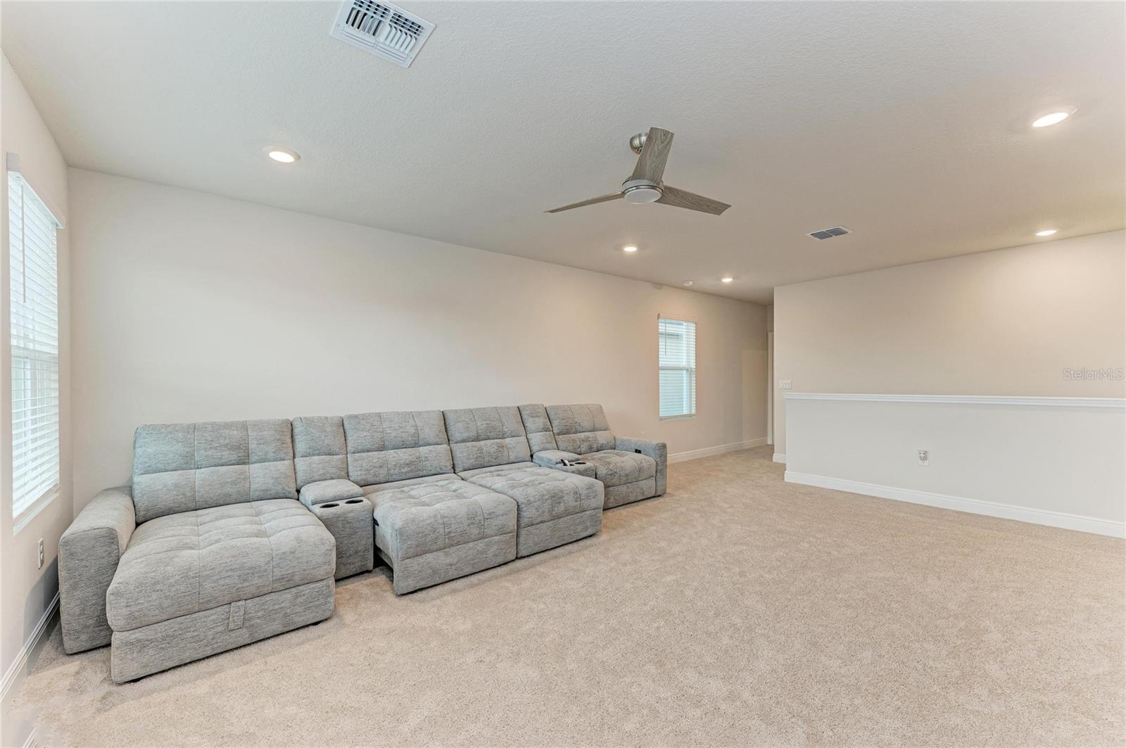 18211 THISTLEBERRY PL — photo 31